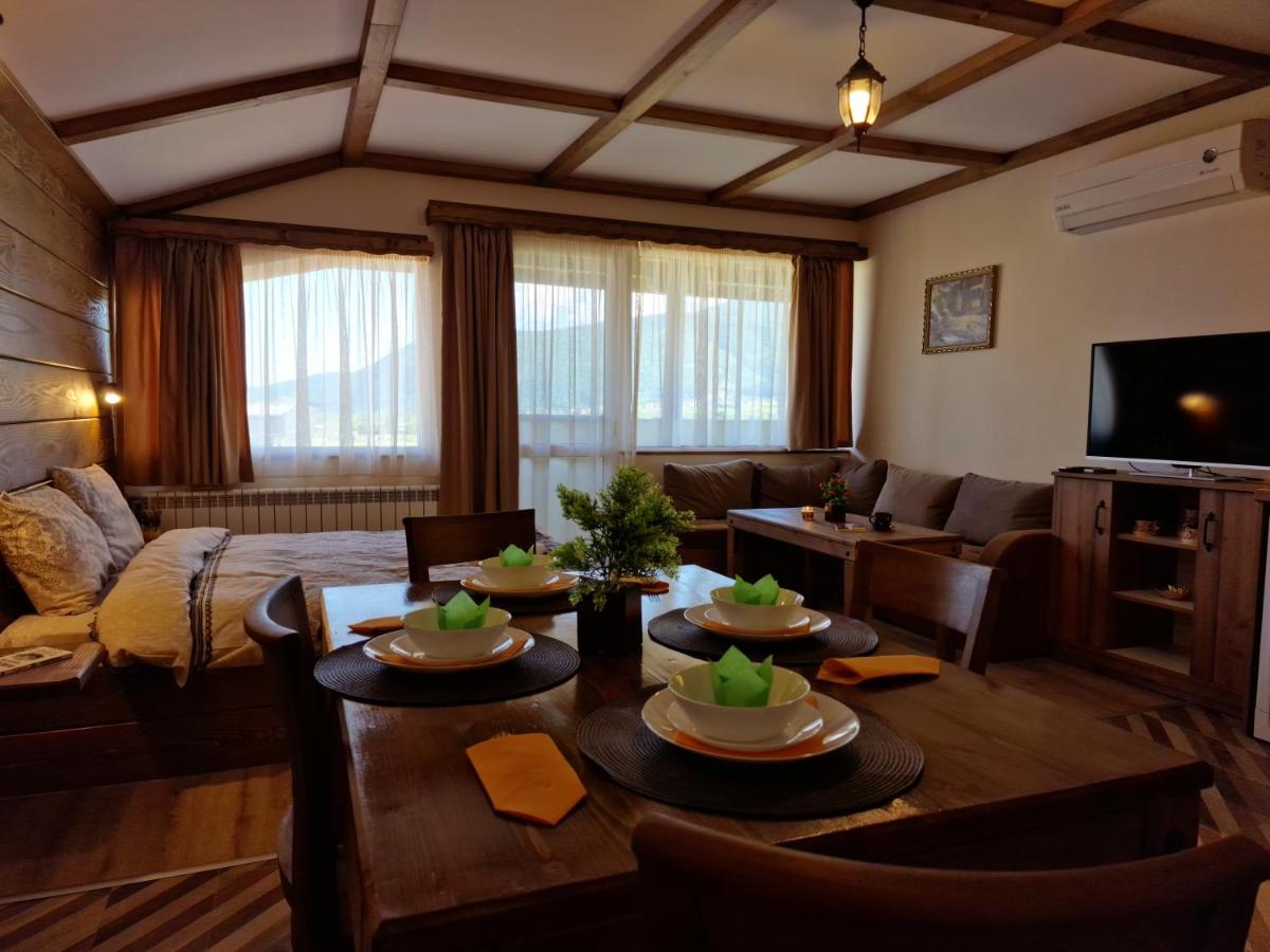 Family Hotel Gotse Delchev - Housity