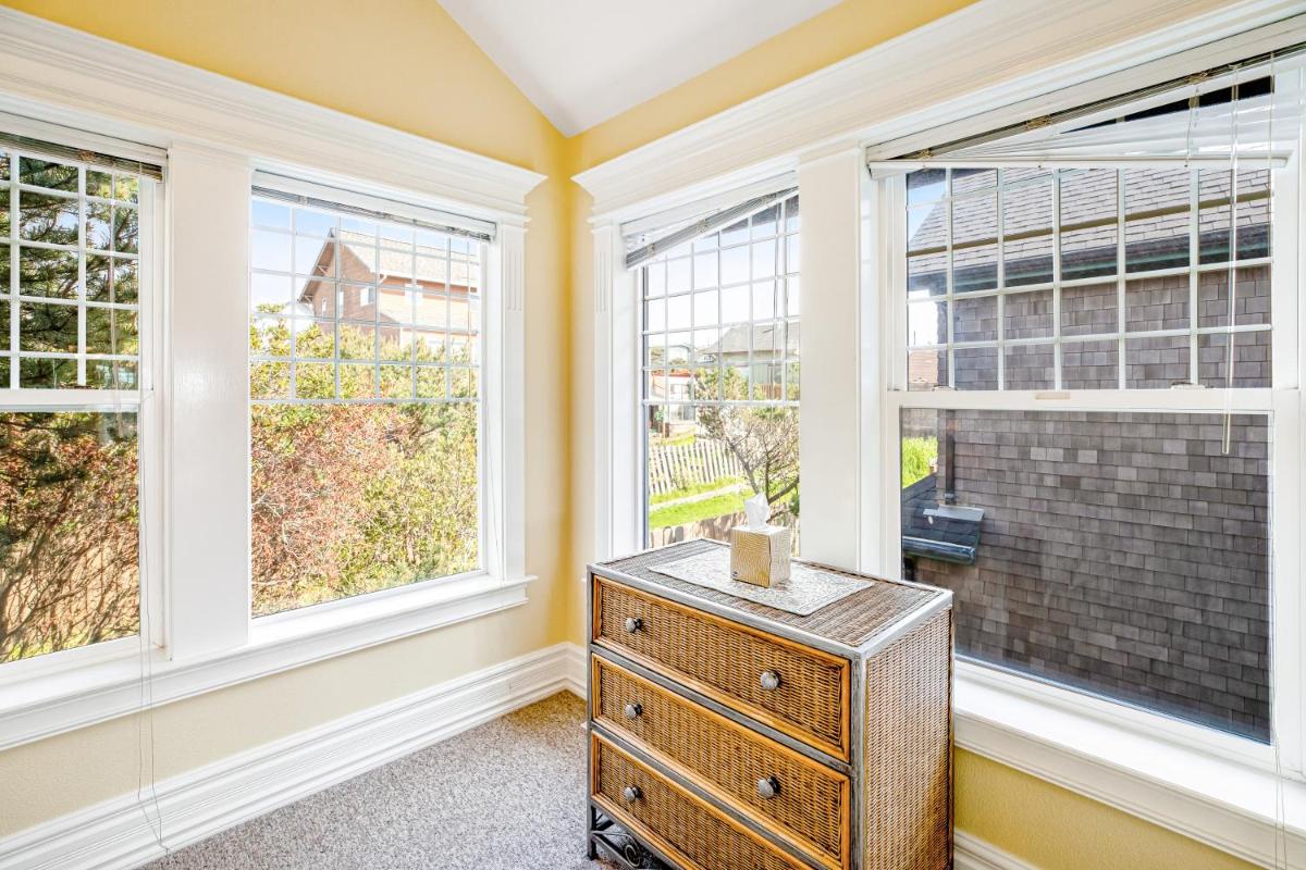 Applegate House - Housity