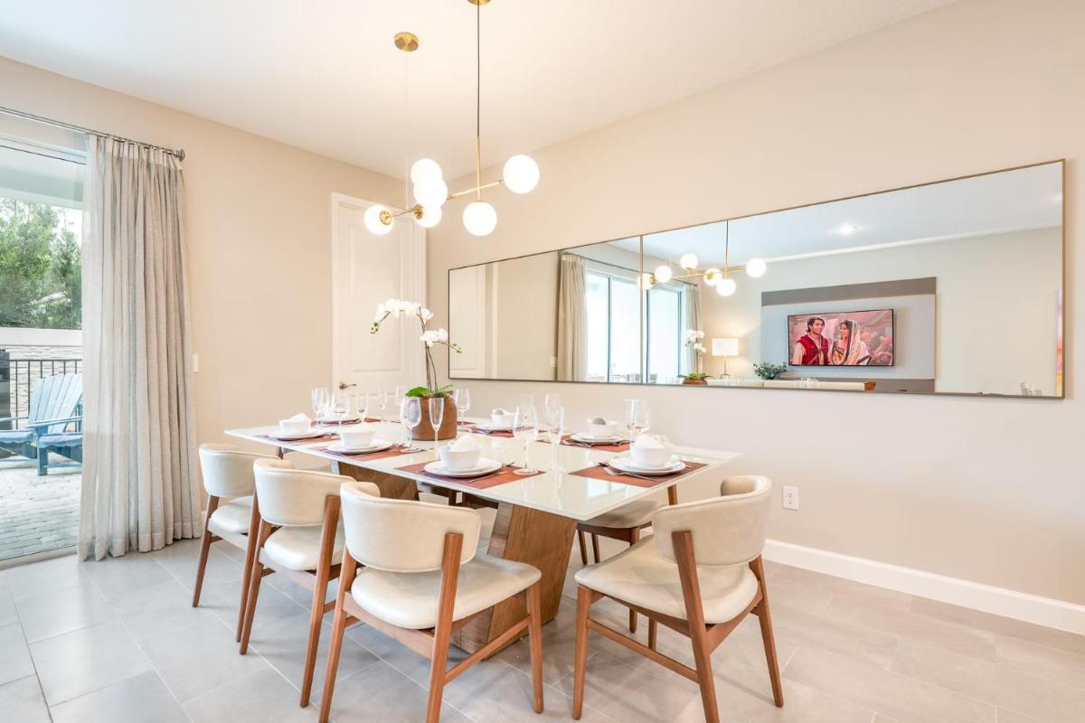 Formosa Valley Resort - 4 Bedrooms - Housity