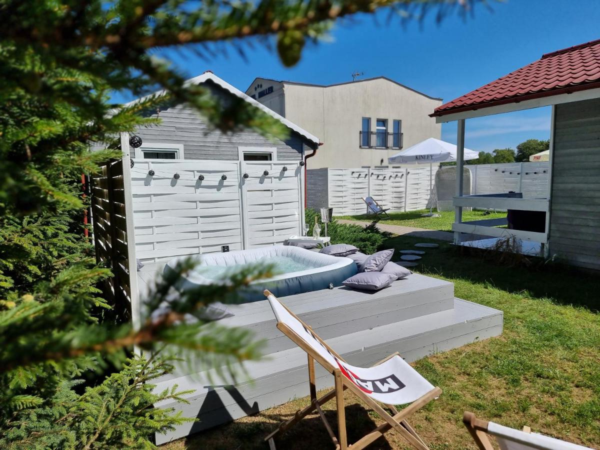 Domki z jacuzzi nad zatoką - Housity