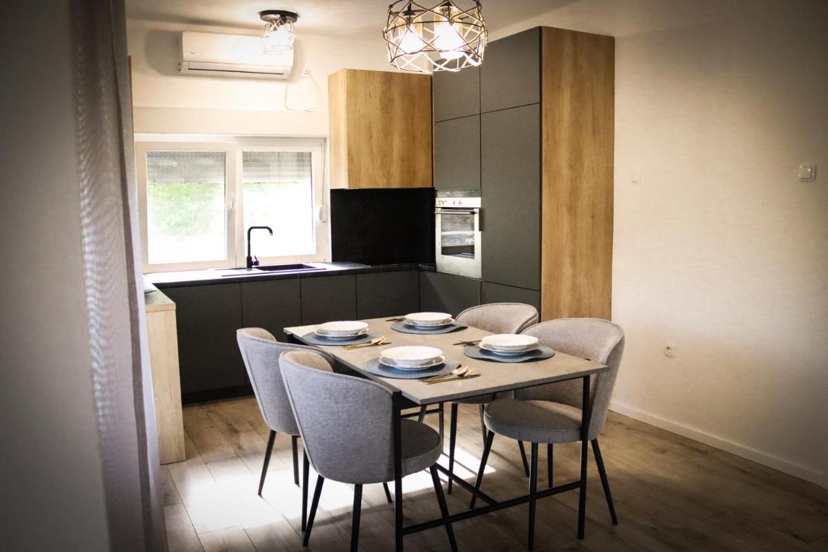 Sunny House - Housity