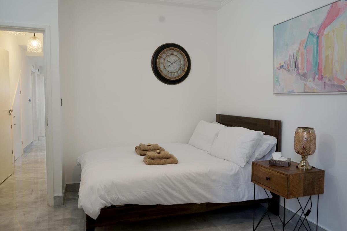 Luxury London Garden home sleep 7, 2 mins to metro - Housity