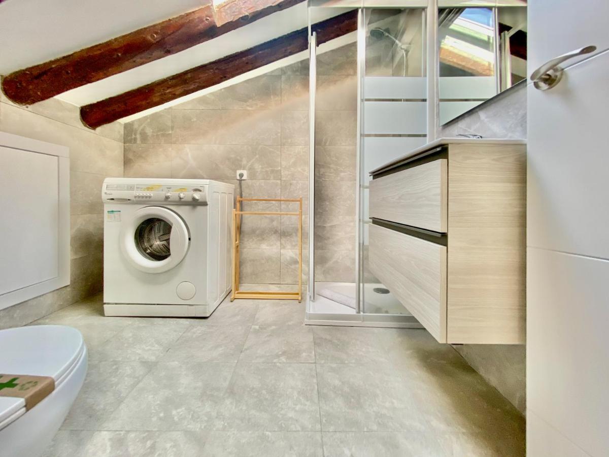 Charming Malasaña Attic - Housity