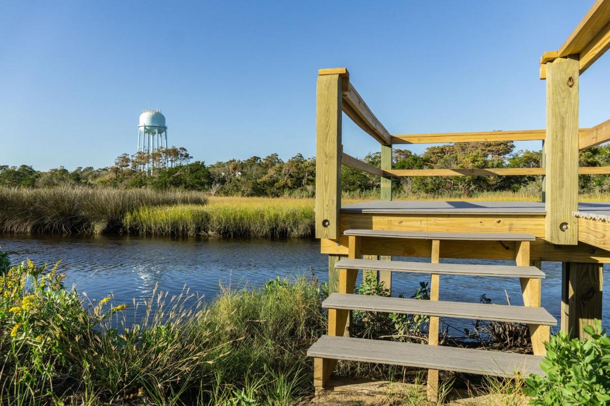 Night Sand by Oak Island Accommodations - Housity