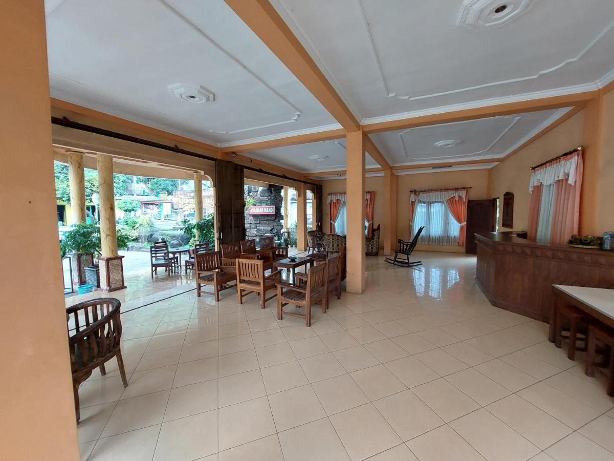 Hotel Widodo Tustiyani 4 - Housity