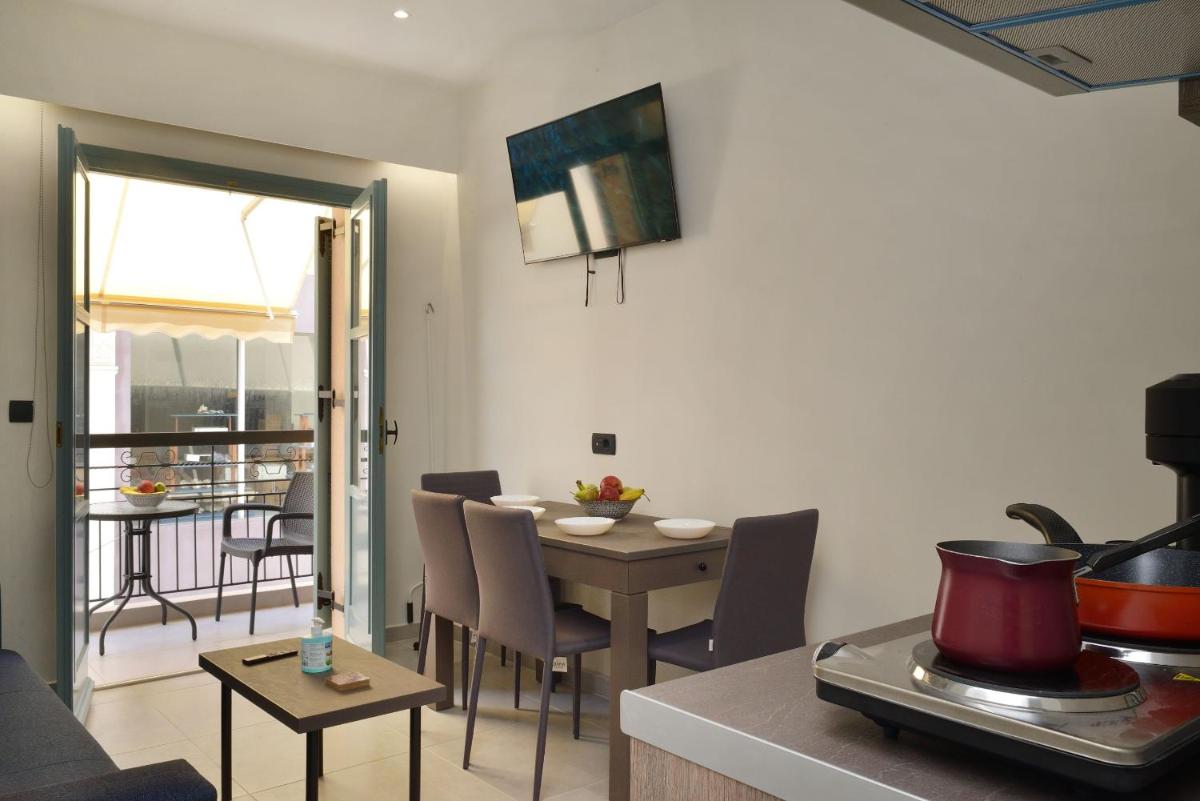 Rex Apartments - Housity