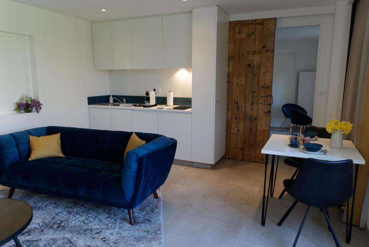 LODGES EN PIERRES DOREES - Housity