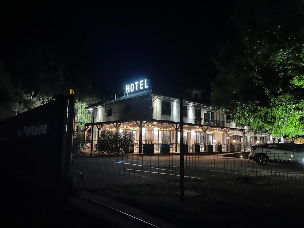 Hôtel Logis Restaurant La Fontaine - Housity