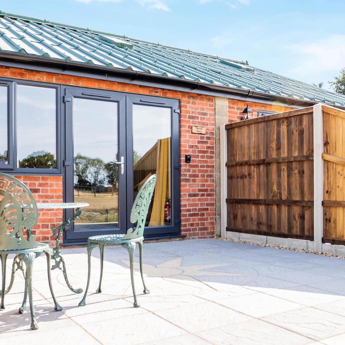 Muntjac View, Beechcroft Barns, Cawston, Norfolk - Housity