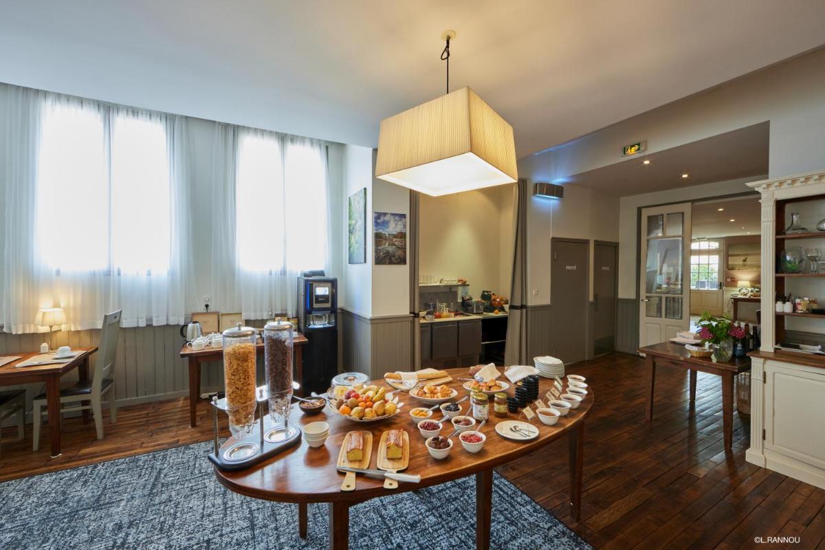 Nourriture dans l'hôtel ou à proximité