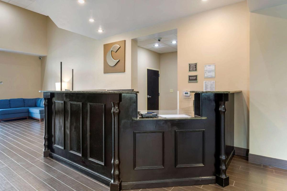 Comfort Suites - Housity