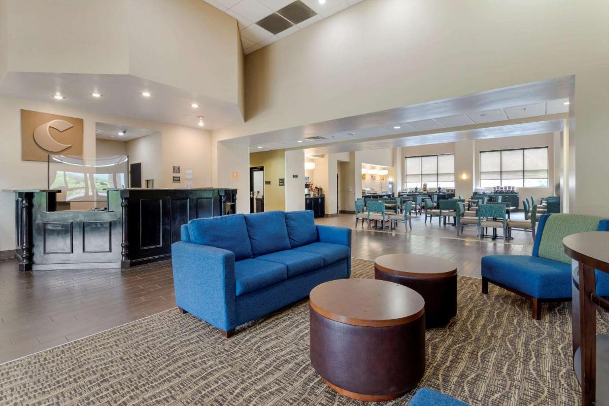 Comfort Suites - Housity