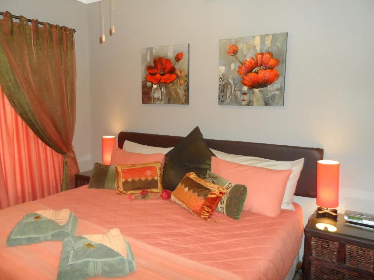 Family Apartment Bloemfontein Cherry Lane Self Catering and BB max 6 guests - Housity