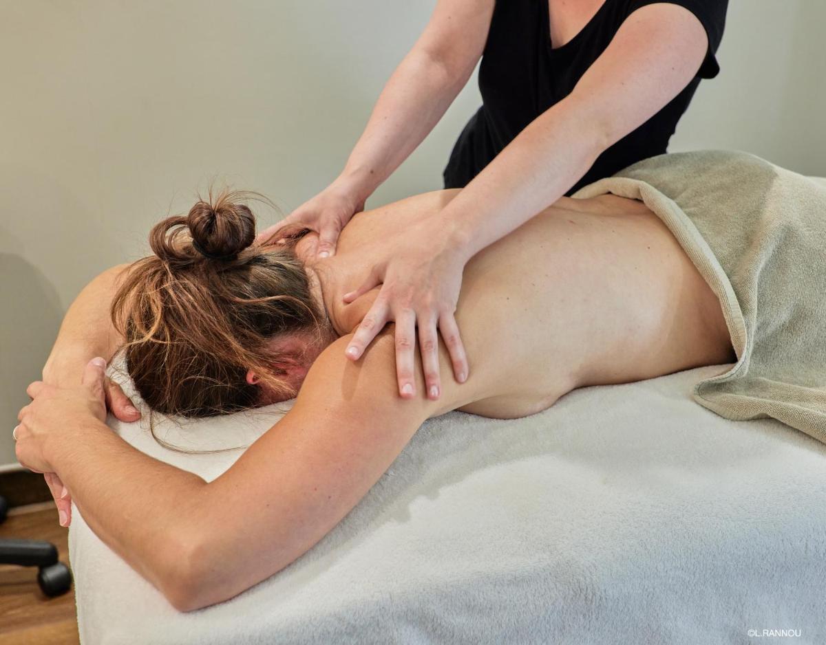 Spa ou équipements de bien-être de l'établissement Logis Hotel, restaurant et spa Le Relais De Broceliande