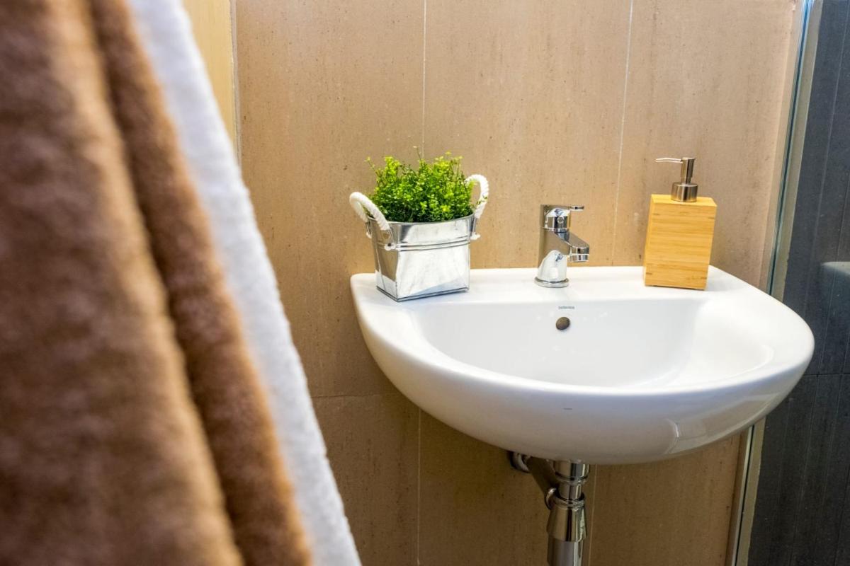 Castellar Centro Apartment - Housity