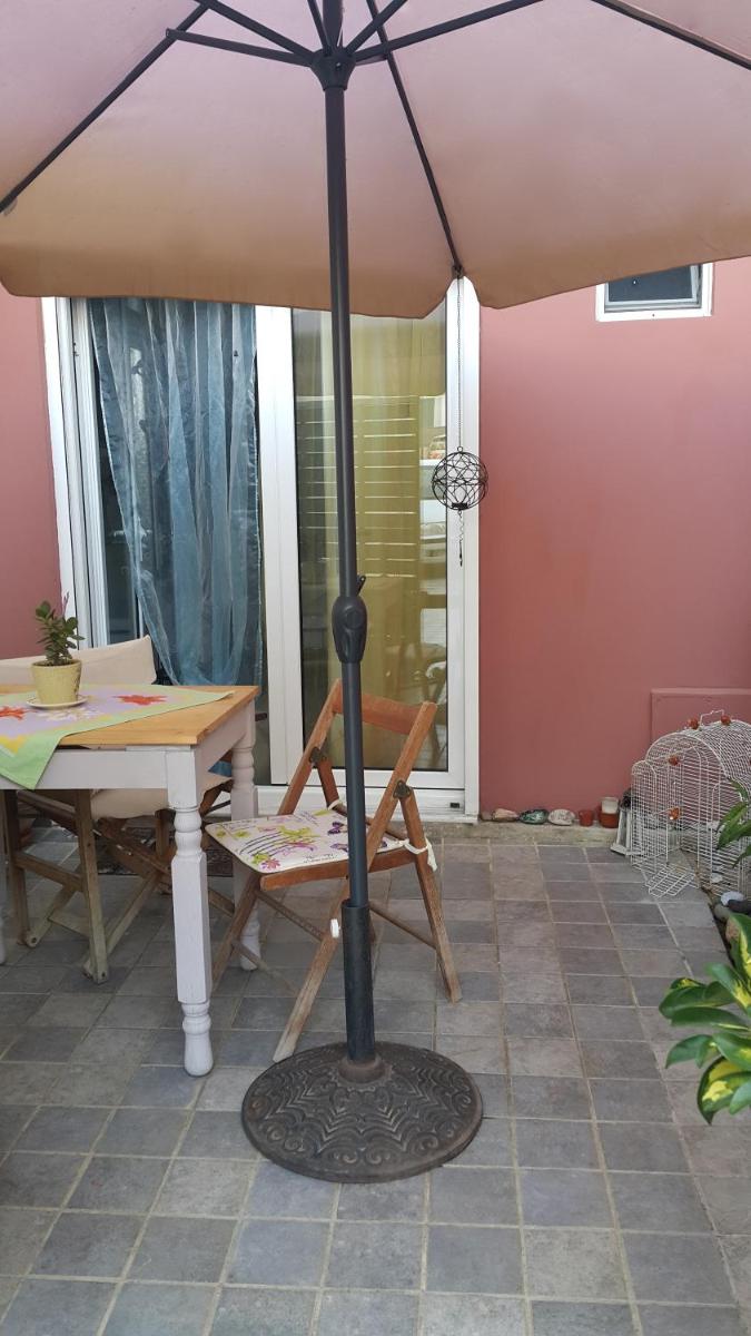 Xenia's Independent Studio Near OLD TOWN of Rodos. - Housity