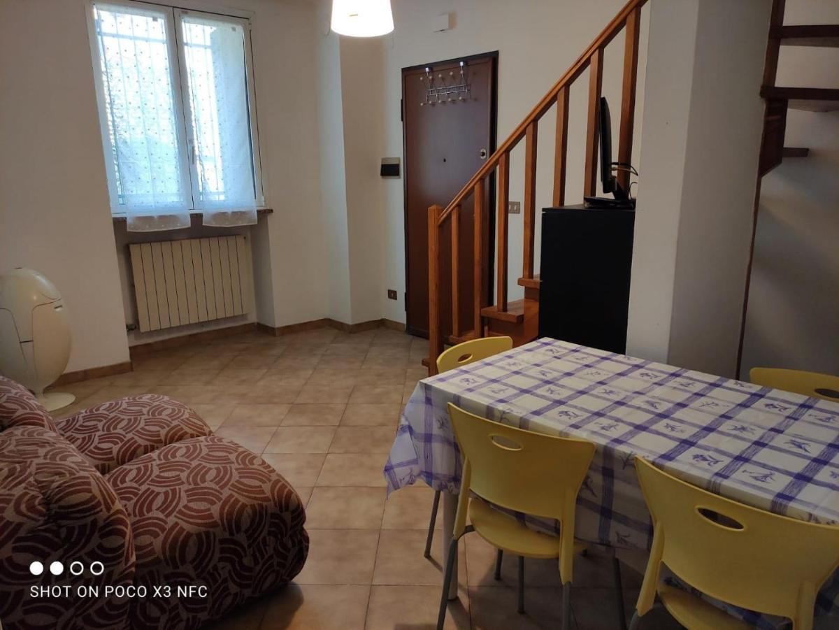 Casa a pochi km dal mare e al limitare del bosco - Housity