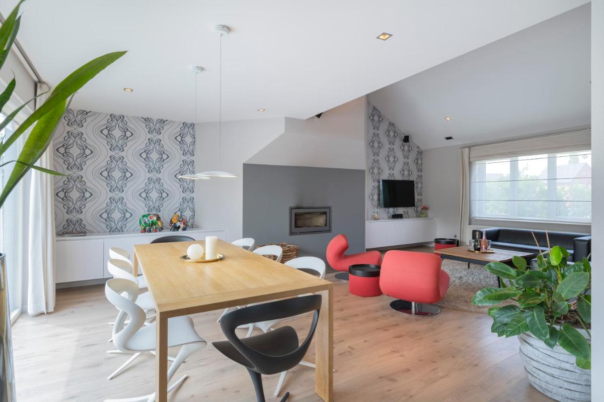 Ruime woning met grote omheinde tuin - Housity