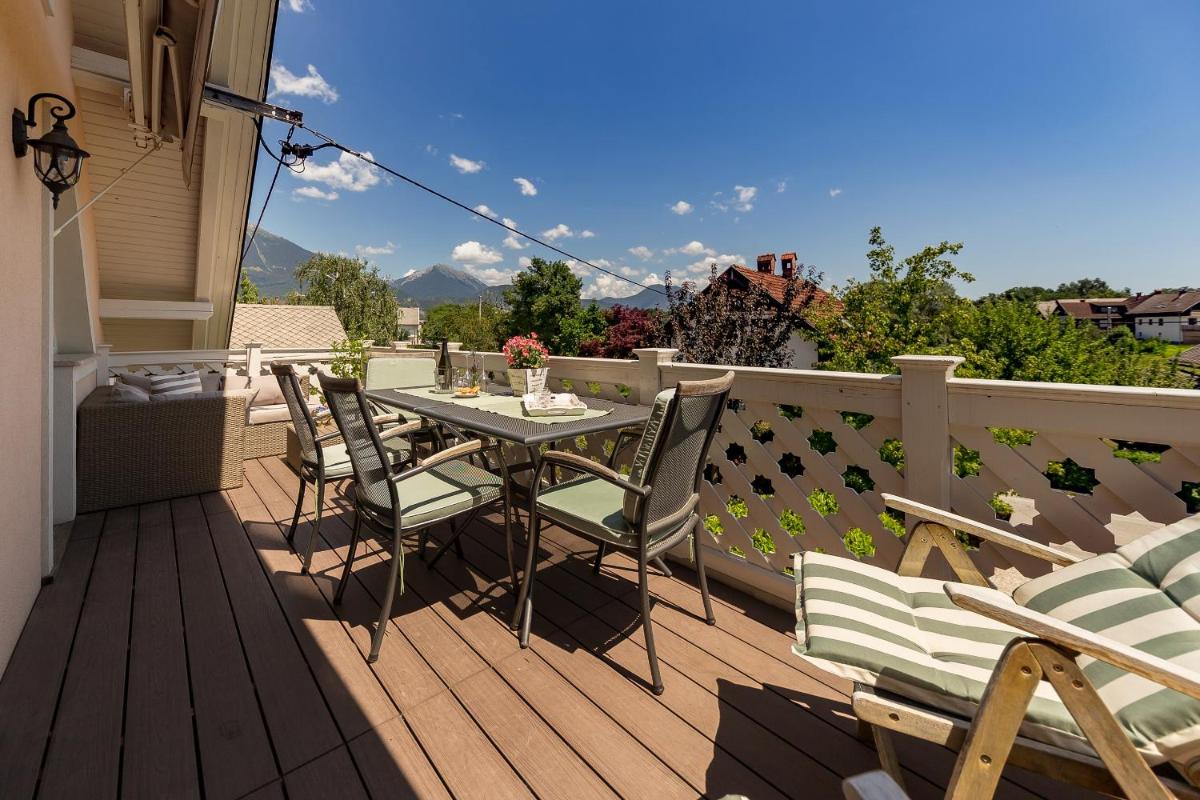 Apartma Summer Garden - Housity