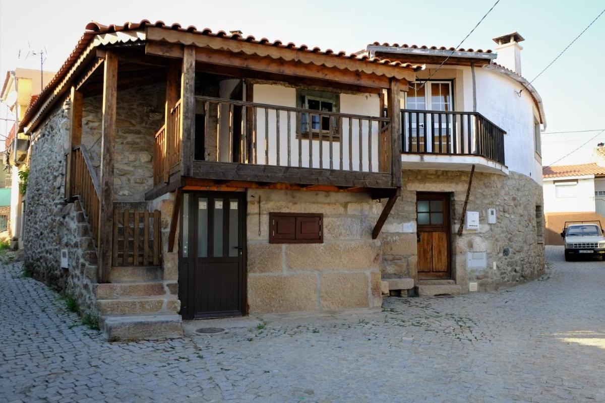 Vita Portucale ! Countryside Cottage Gem Moncorvo - Housity