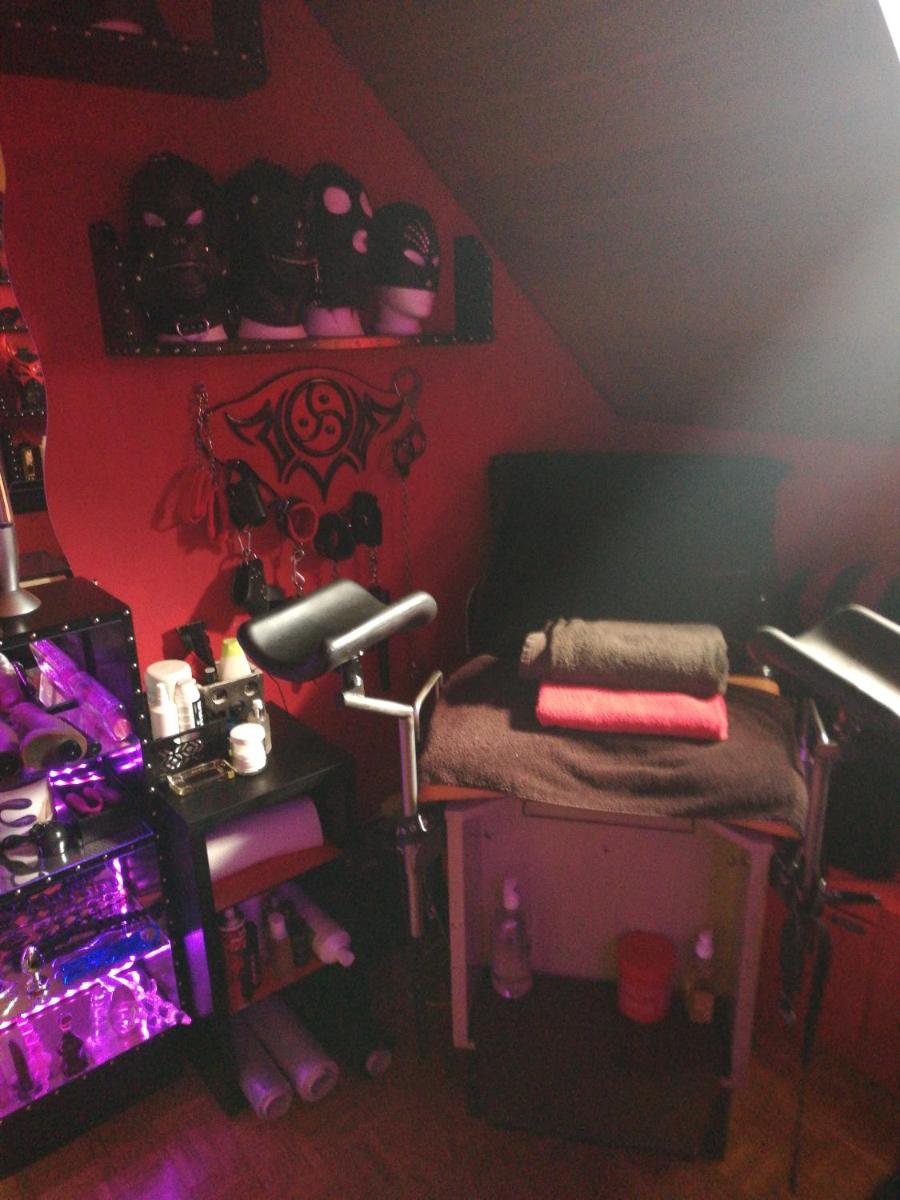 Hotel BDSM private Room - Housity