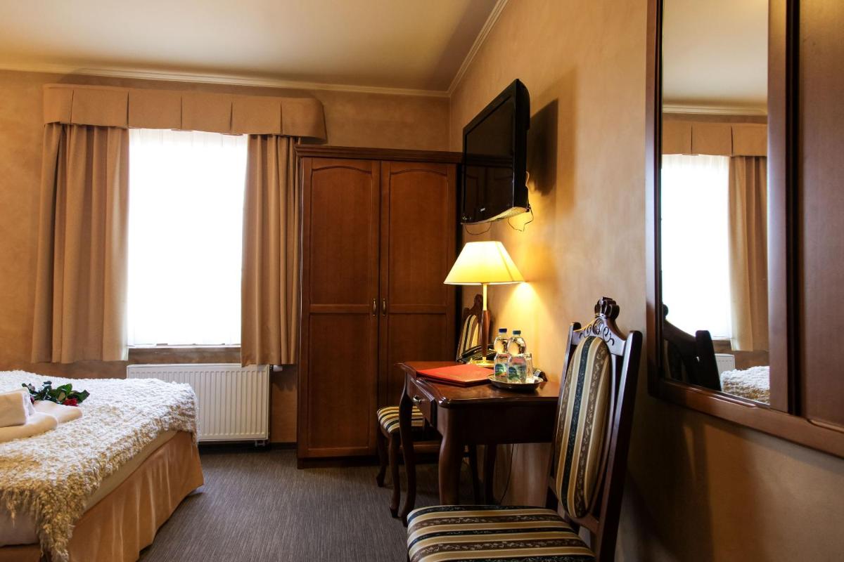 Hotel Księcia Józefa - Housity