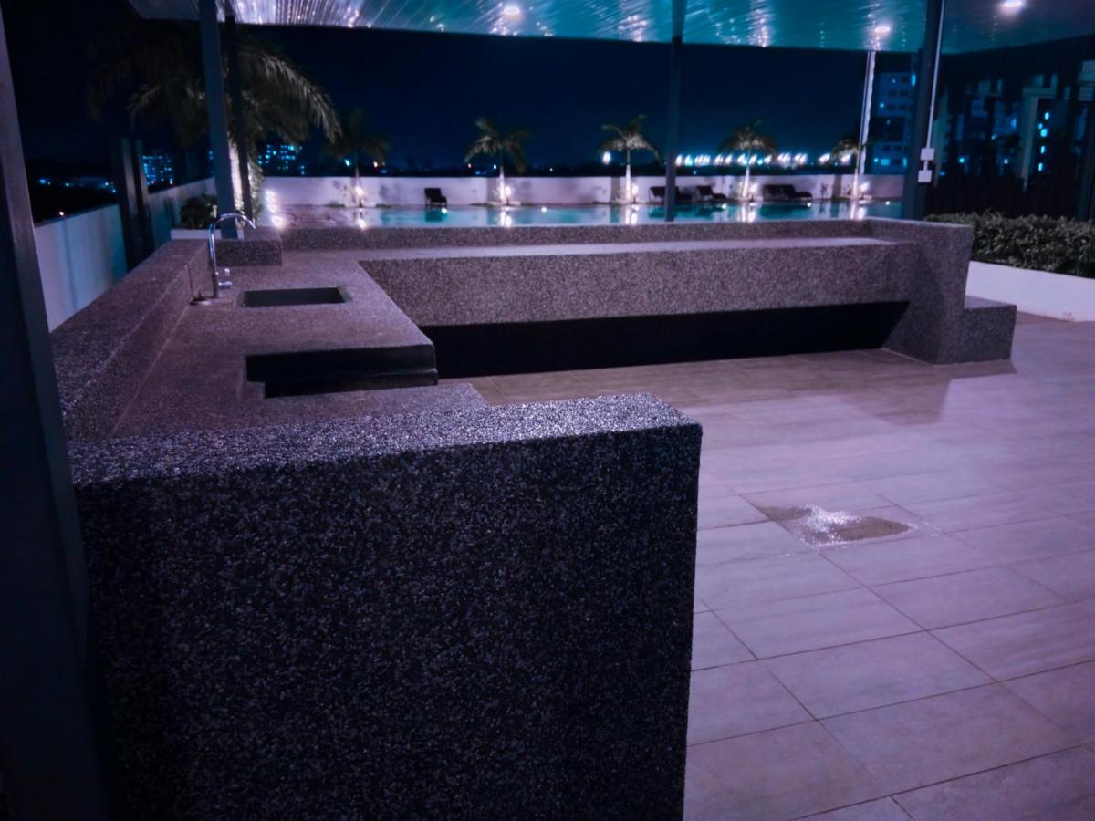 Comfortable18 3R2B 7pax Meritus Perai - Housity