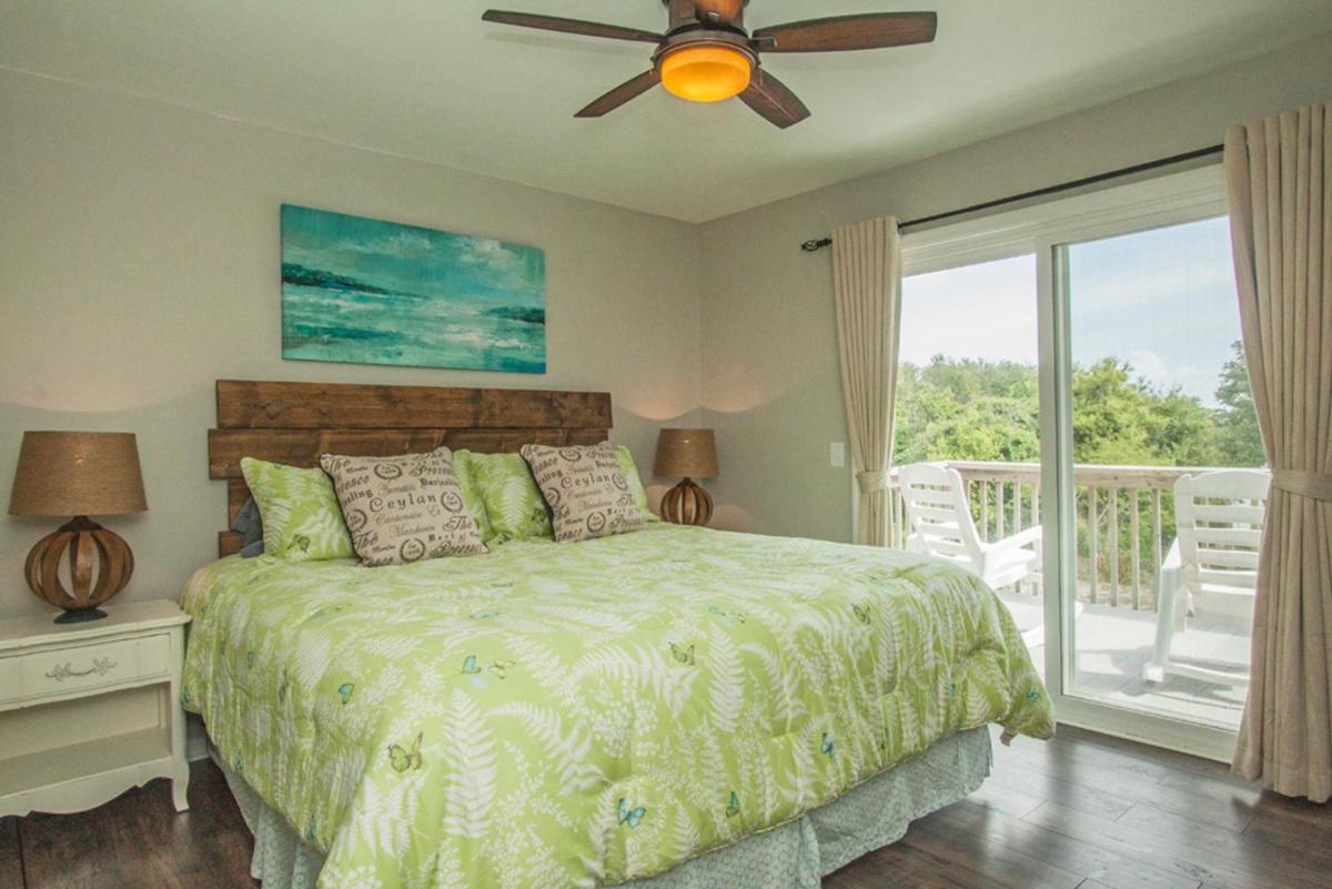 Saltwater Gospel by Oak Island Accommodations - Housity