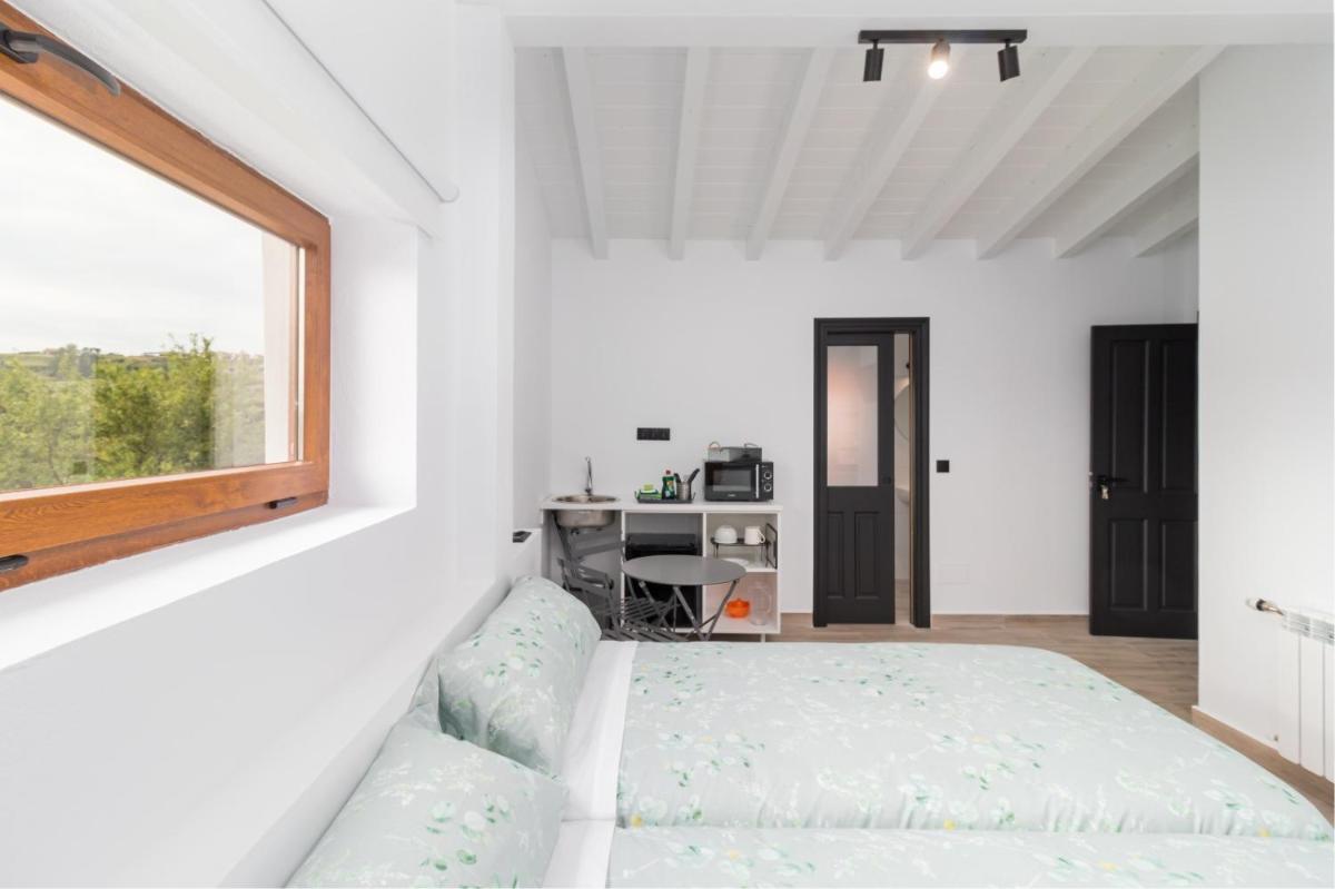 BENEDICTA FAMILY ROOMS - Housity