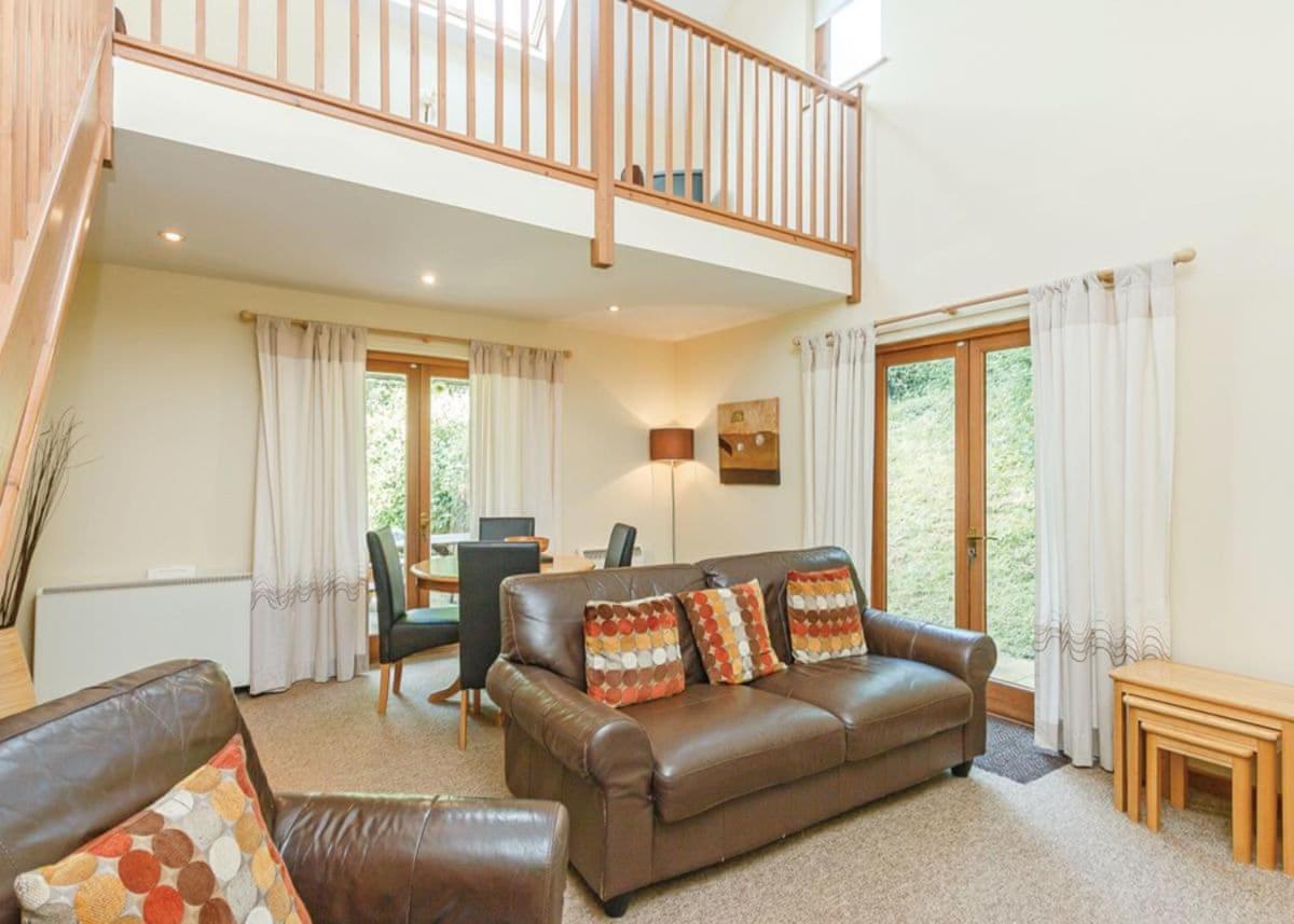 Whipcott Water - Housity