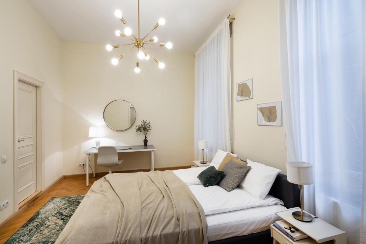 Old Riga Modern and Spacious 2 bedroom Apartment - Housity
