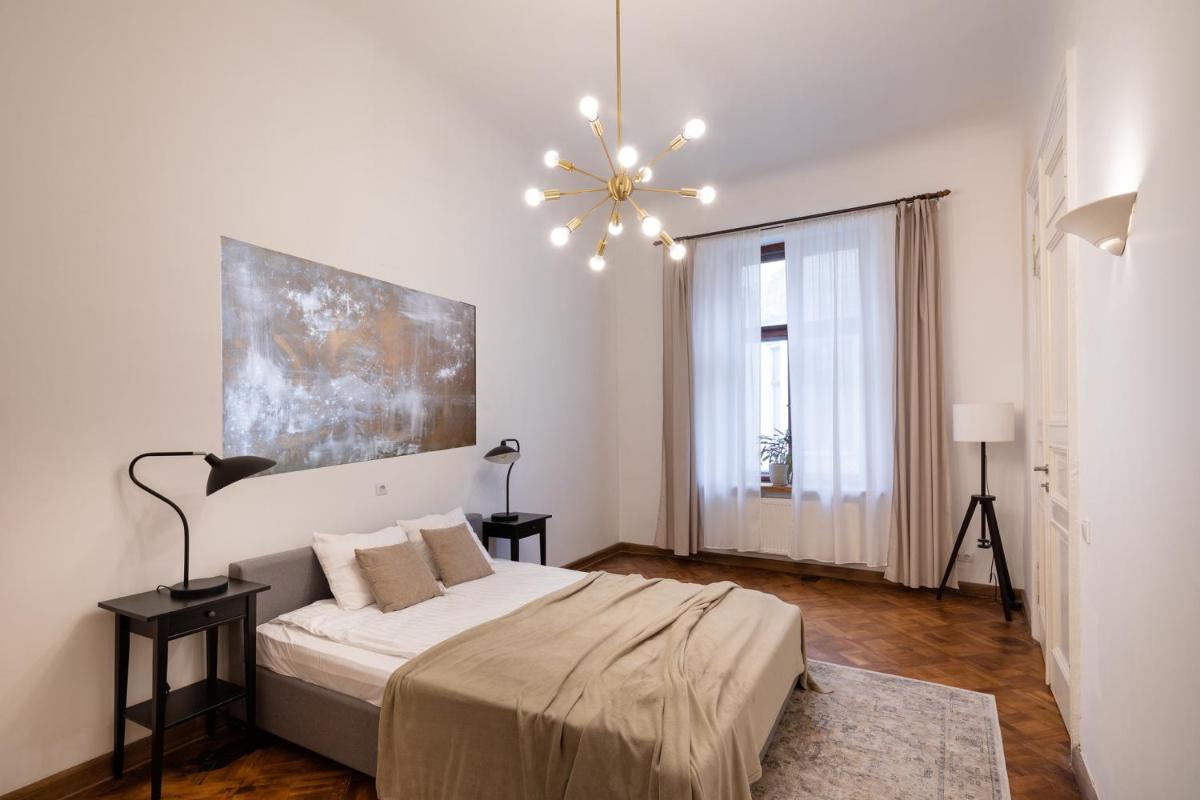 Old Riga Modern and Spacious 2 bedroom Apartment - Housity