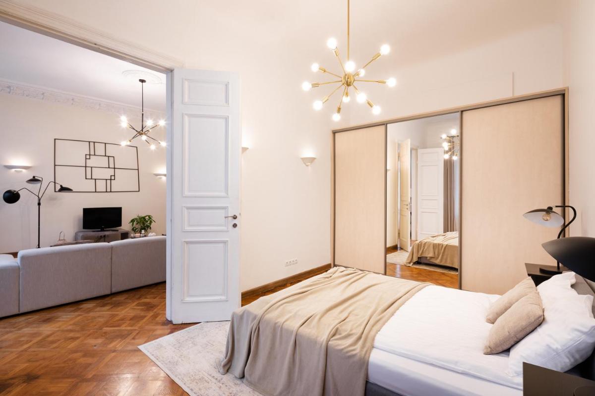 Old Riga Modern and Spacious 2 bedroom Apartment - Housity