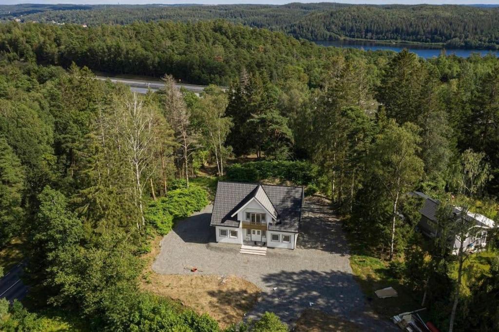 Trevlig villa för de stora sällskapet - Housity