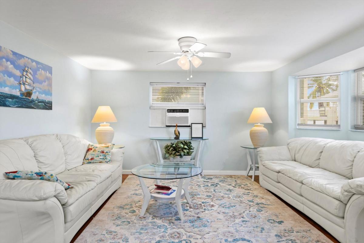 Seashell Retreat - Housity