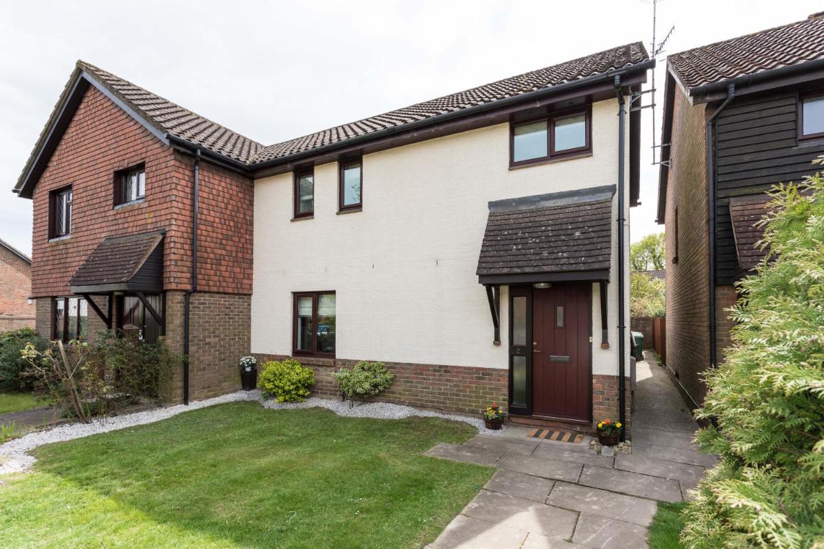 Grassmere - 3 bed house with private garden - Housity