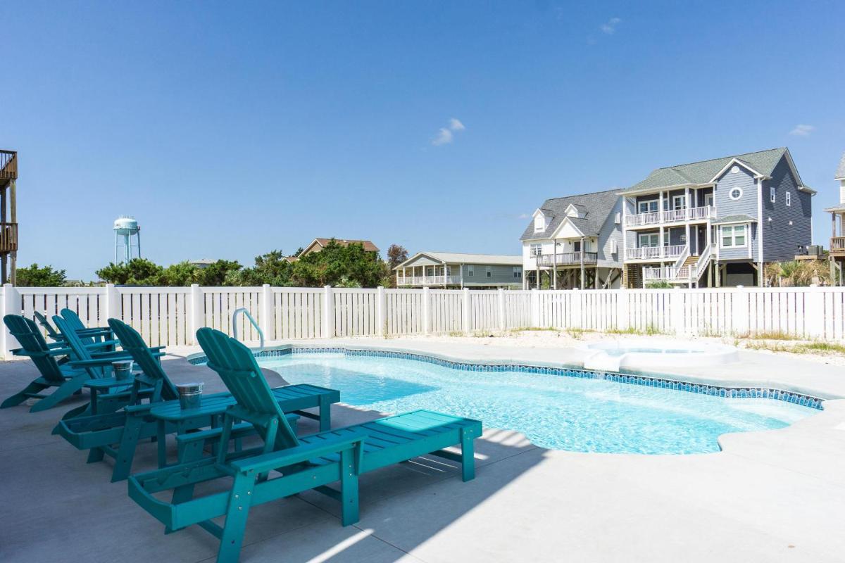 Wait N Sea by Oak Island Accommodations - Housity