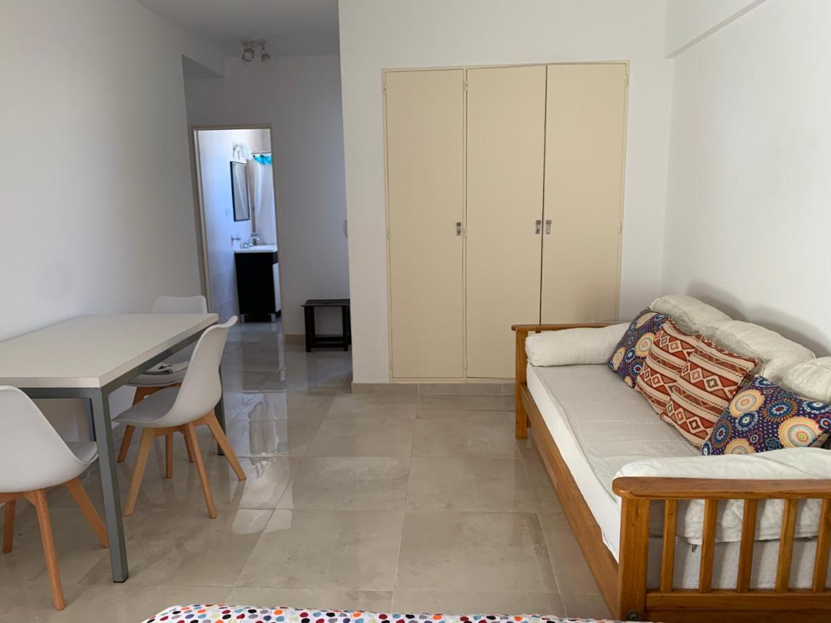 1 ambiente bien ubicado Almagro. Hospital Italiano - Housity