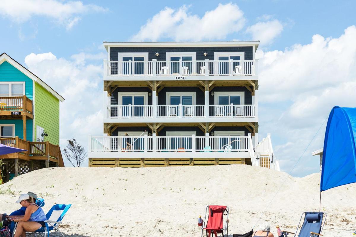 Clear Skies by Oak Island Accommodations - Housity