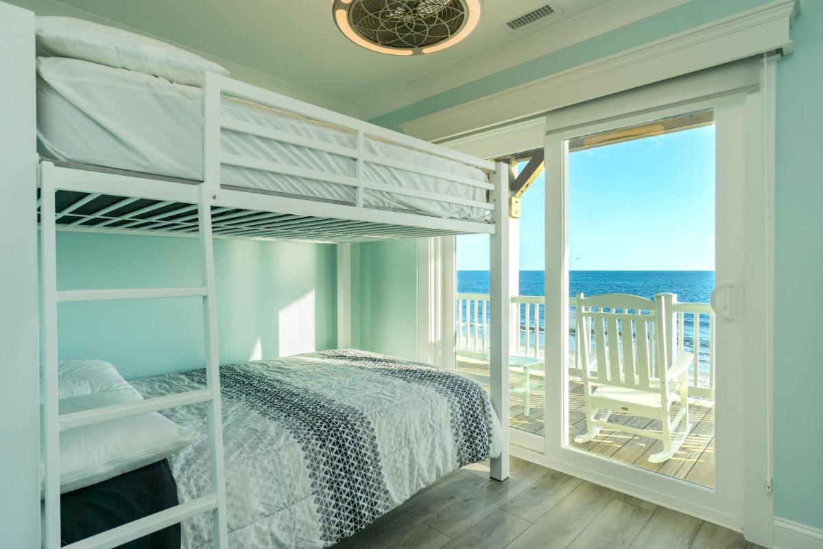 Clear Skies by Oak Island Accommodations - Housity
