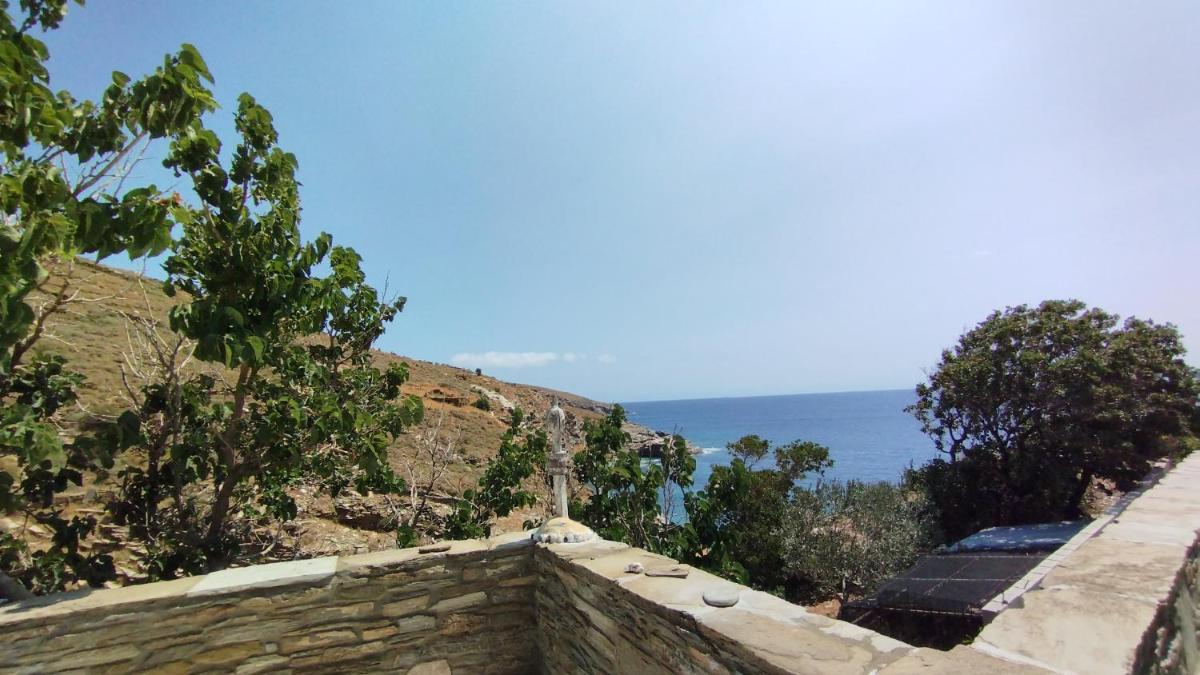 Villa Kalamonari nature house, cycladic wilderness - Housity