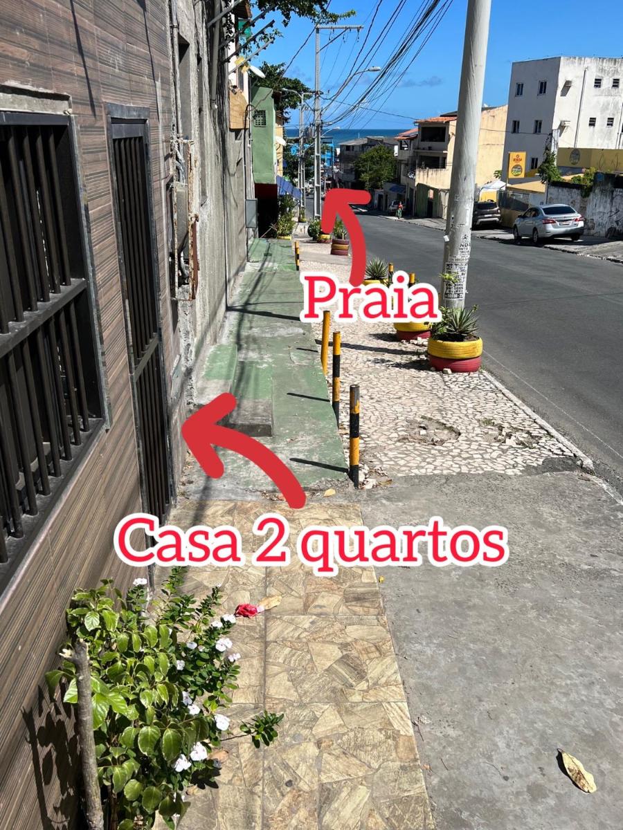 Casa 2 Quartos na Praia de Itapuã com Ar - Housity