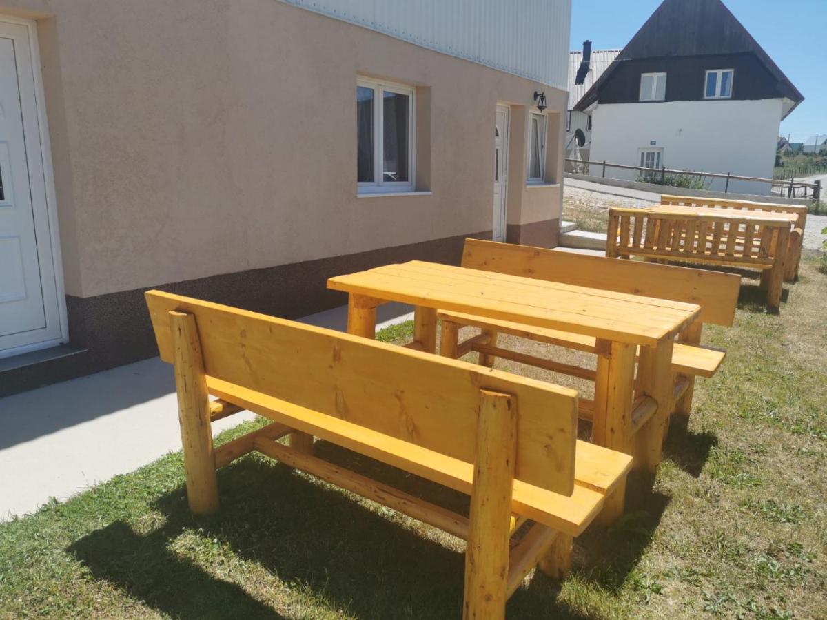 Apartmani Momčilo - Housity