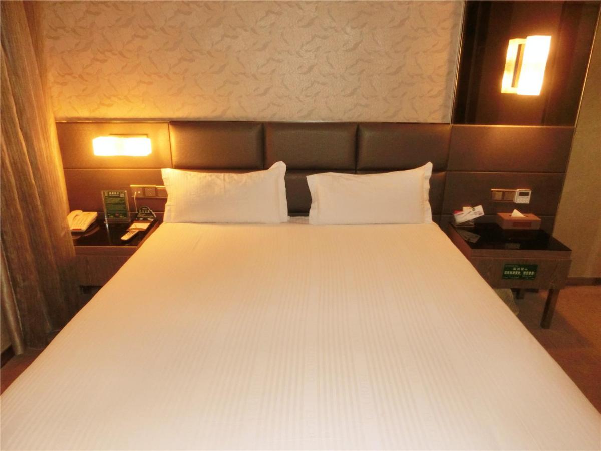 GreenTree Alliance Shenzhen Shekou Sea World Hotel - Housity