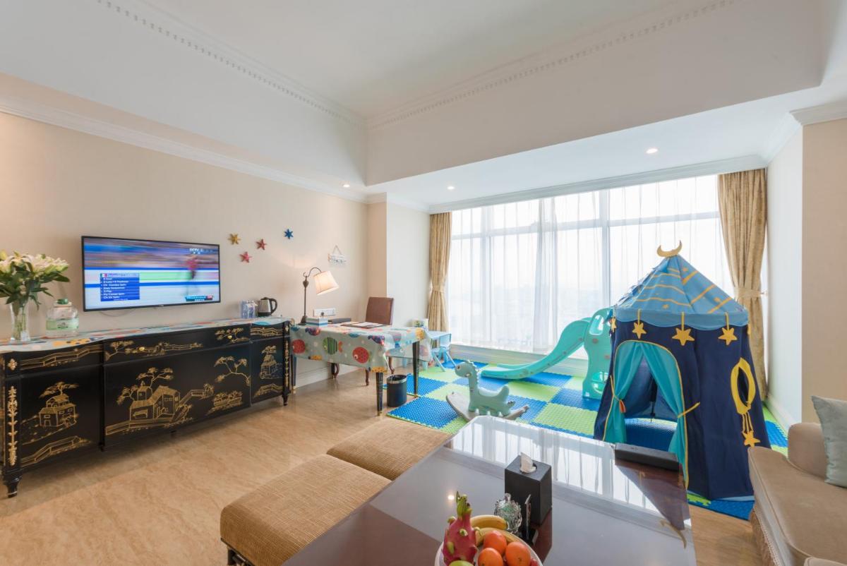Qingdao Jinshi International Hotel - Housity
