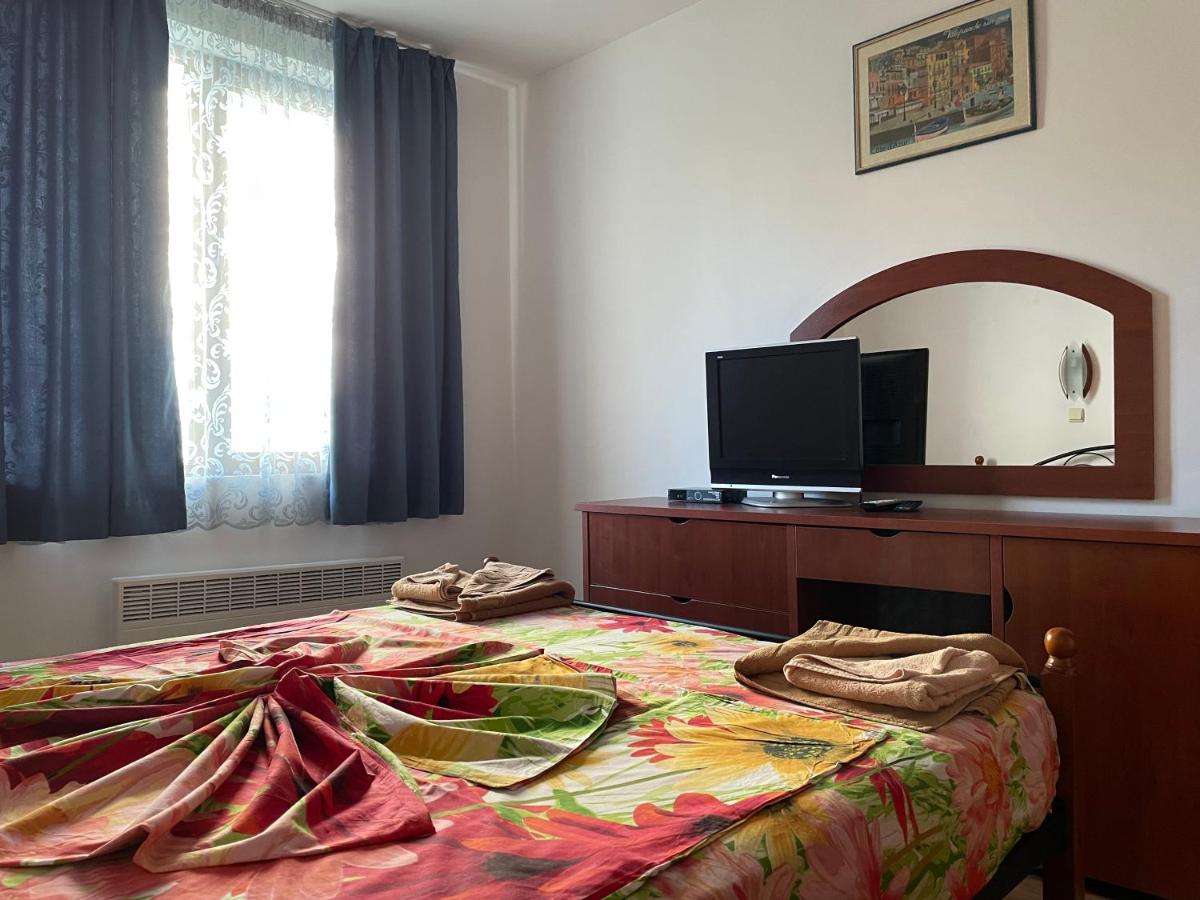 Apartment in Kambani Bells I - Housity