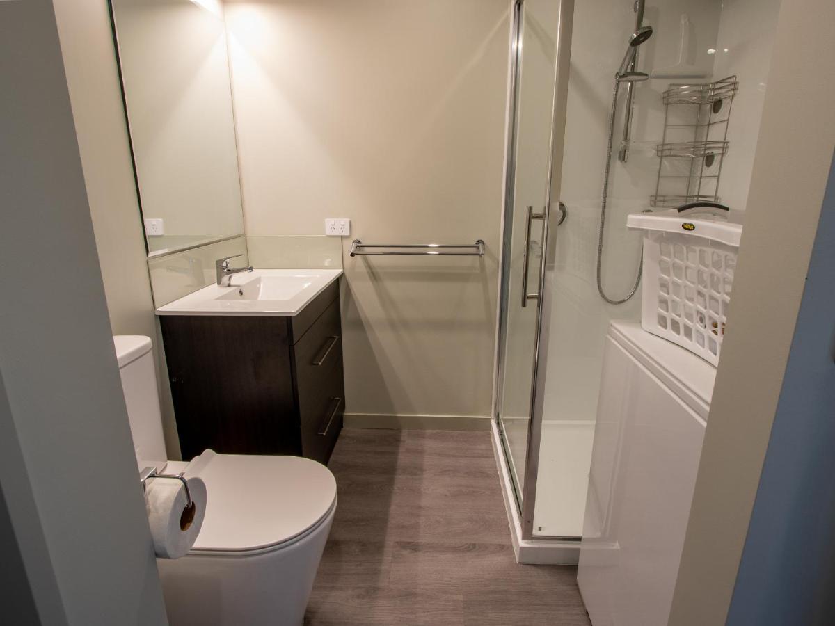 Roydons Flat - Kaiteriteri Downstairs Unit - Housity