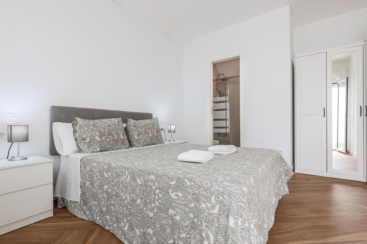 Algaba aral - Housity