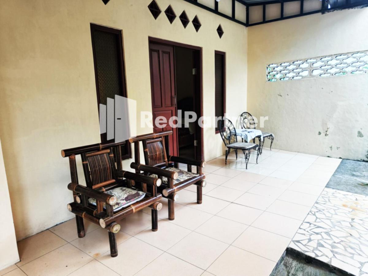 Hotel Anita Baturaden Mitra RedDoorz - Housity