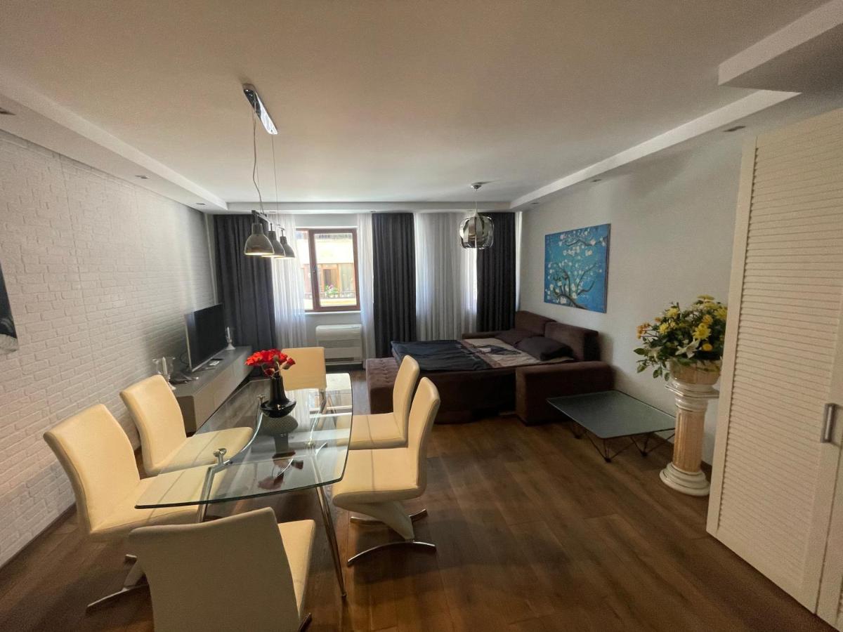 Suitetrails - Luxury Apartments In Top City Center Varna 1